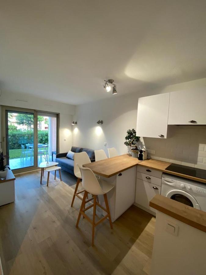 Appartement Avec Piscine 5 Min A Pieds Des Plages Vallauris Luaran gambar